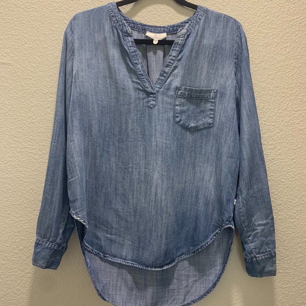 Lou & Grey Blue Denim Chambray Long Sleeve Shirt